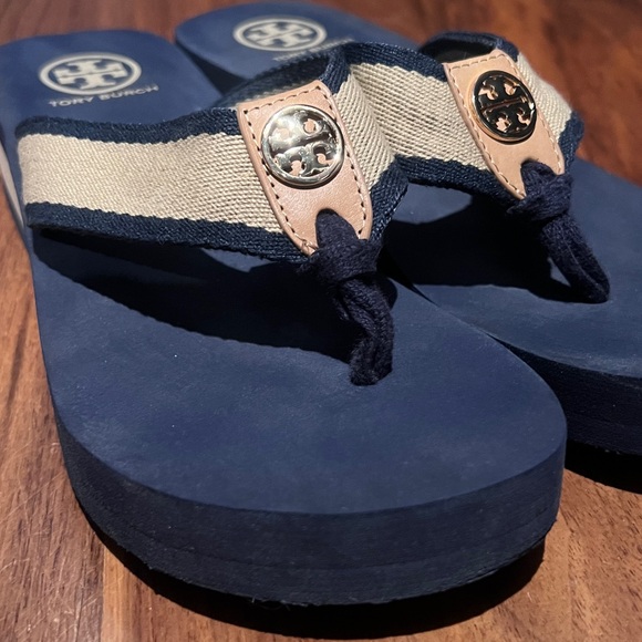 TORY BURCH Frankie Navy Blue Khaki Foam Wedge Flip Flop - Picture 3 of 9